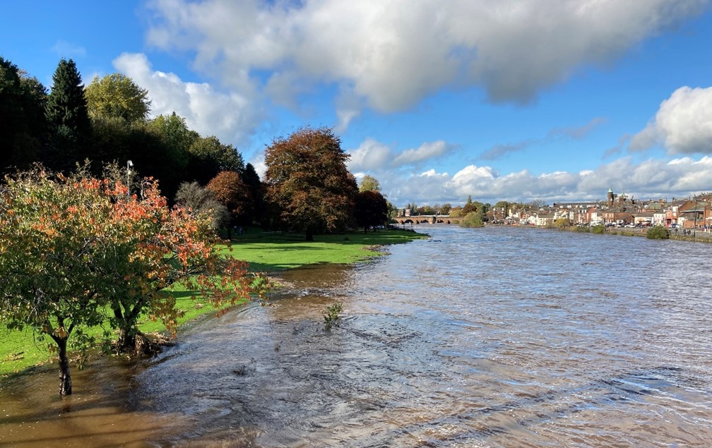 Image 4 Flooding downstream of River Nith across Dumfries on 30 October 2021 Jiren Xu